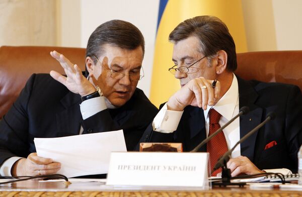 Viktor Ianoukovitch  et Viktor Iouchtchenko - Sputnik Afrique