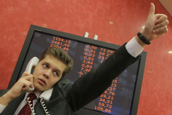 Les bourses russes clôturent en beauté la première séance de 2010 - Sputnik Afrique