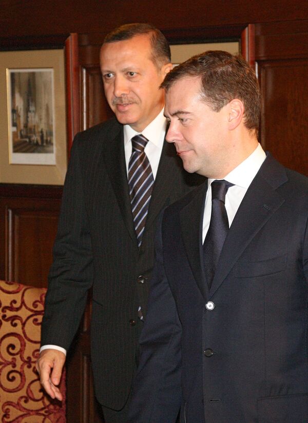 Rencontre Medvedev-Erdogan: coopération énergétique au menu (Kremlin) - Sputnik Afrique