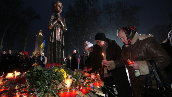 Мемориал памяти жертв голодомора 1932-1933 годов в Киеве - Sputnik Afrique