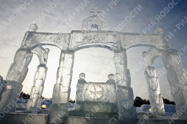 Une ville de glace érigée dans un monastère russe - Sputnik Afrique