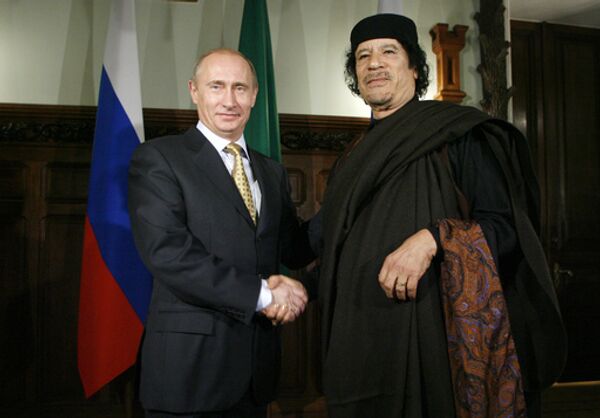Russie-Libye: Poutine et Kadhafi parlent coopération (officiel)  - Sputnik Afrique