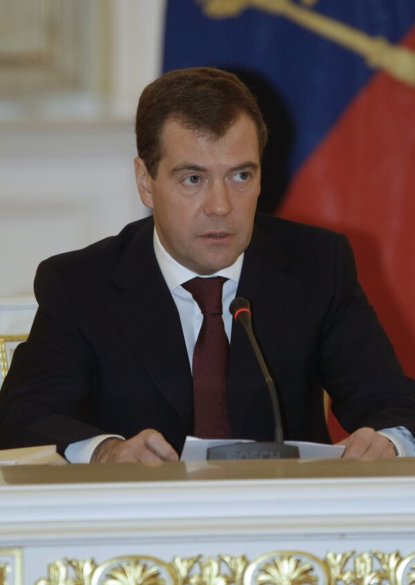 Russie: l'influence des partis politiques en hausse (Medvedev) - Sputnik Afrique