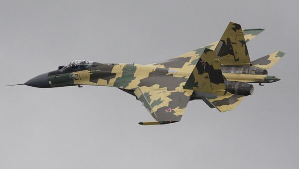Chasseur russe Su-35: première présentation mondiale au Bourget en juin 2013 - Sputnik Afrique
