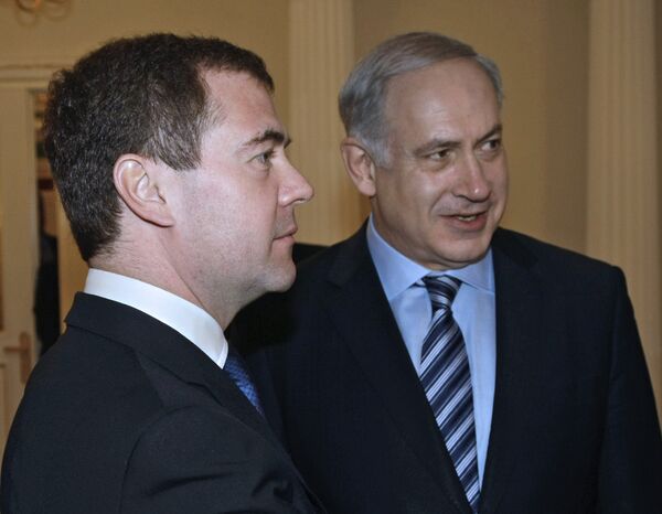Dmitri Medvedev et  Benjamin Netanyahu - Sputnik Afrique