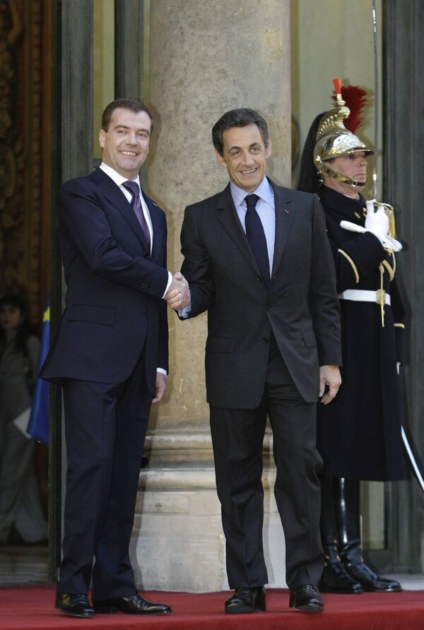 Dmitri Medvedev et Nicolas Sarkozy - Sputnik Afrique