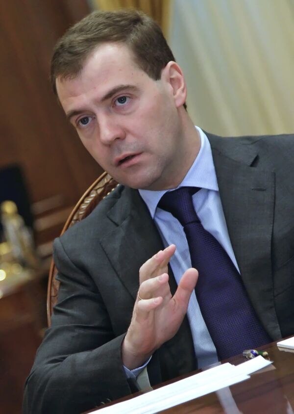 Dmitri Medvedev a ordonné d'accorder une aide humanitaire  au Chili - Sputnik Afrique