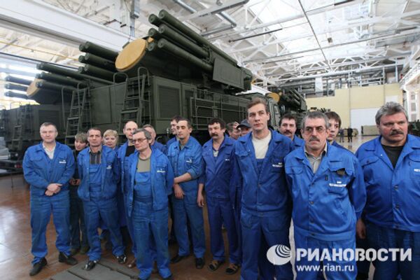 L'Armée de l'air russe se dote de 10 systèmes antiaériens Pantsir-S - Sputnik Afrique