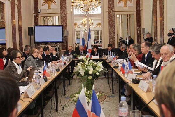 Année croisée Russie-France: tables rondes scientifiques à RIA Novosti - Sputnik Afrique
