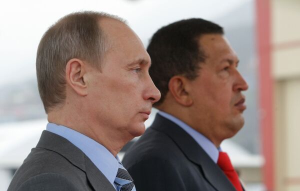 Vladimir Poutine et Hugo Chavez - Sputnik Afrique