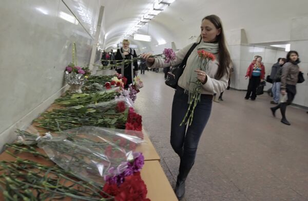 Le métro de Moscou 9 jours après la tragédie  - Sputnik Afrique