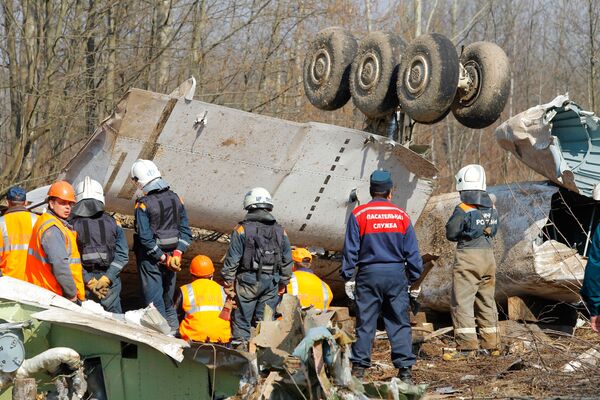 Crash de Smolensk: la catastrophe pouvait être évitée  - Sputnik Afrique