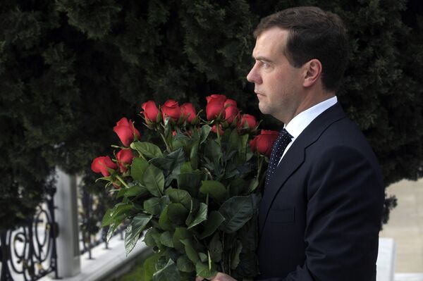 Enterrement des Kaczynski: Medvedev prend l'avion pour Cracovie (Kremlin)  - Sputnik Afrique