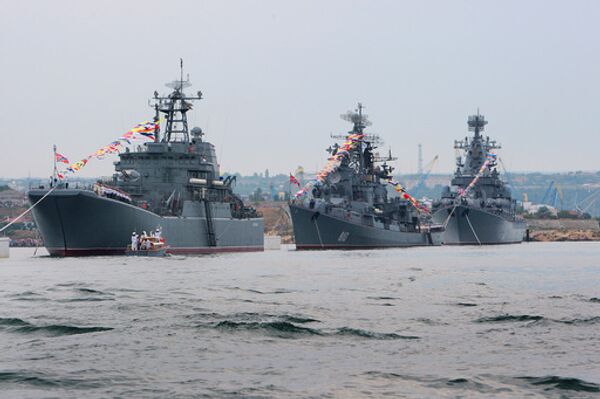 Flotte russe en Crimée: pas de menace pour l'intégration européenne de l'Ukraine - Sputnik Afrique