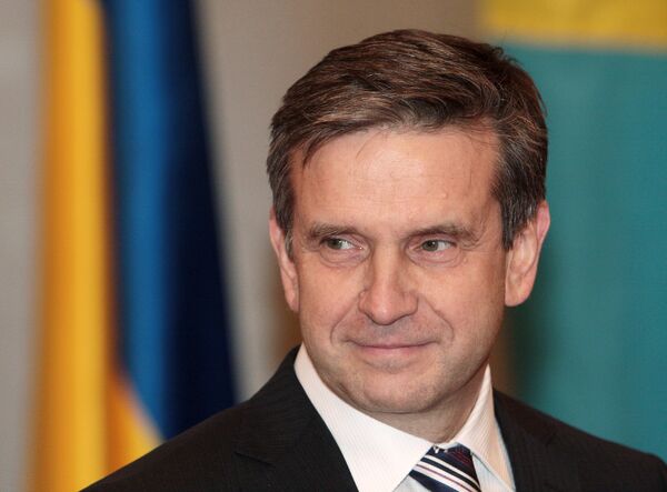 Crise: Kiev et Moscou doivent conjuguer leurs efforts (ambassadeur russe) - Sputnik Afrique