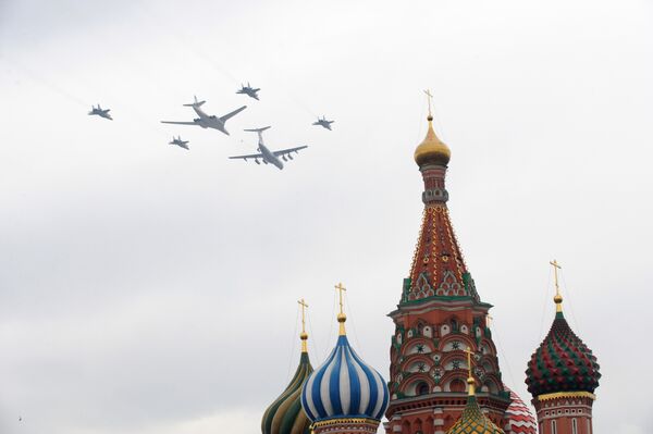 L'aviation militaire s'est entraînée dans le ciel de Moscou - Sputnik Afrique