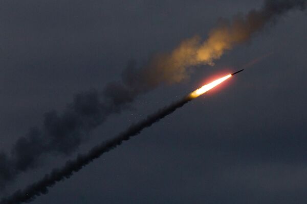 L'Inde teste avec succès un missile Agni-2 - Sputnik Afrique
