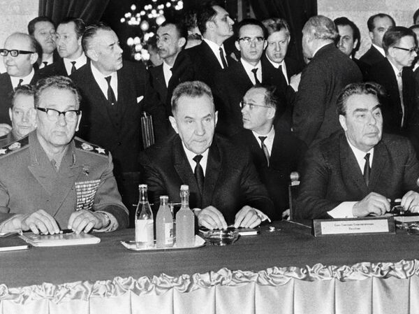 Délégation soviétique lors d'une conférence des membres du Pacte de Varsovie. Archive - Sputnik Afrique