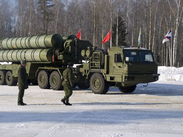 Moscou-Minsk: des S-400 et des Iskander équiperont l'armée biélorusse  - Sputnik Afrique