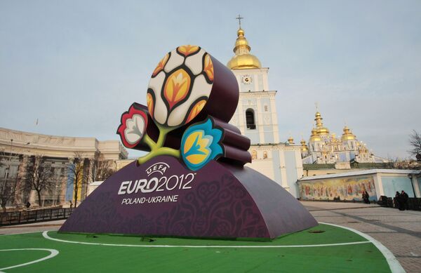 Football - Euro 2012 en Ukraine: les quatre villes hôtes conservent leurs chances (officiel) - Sputnik Afrique
