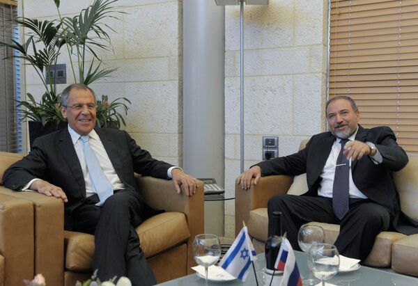 Le chef de la diplomatie israélienne Avigdor Lieberman avec son homologue russe Sergueï Lavrov - Sputnik Afrique