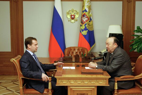 Le président russe Dmitri Medvedev accepte la démission du président bachkir Mourtaza Rakhimov - Sputnik Afrique