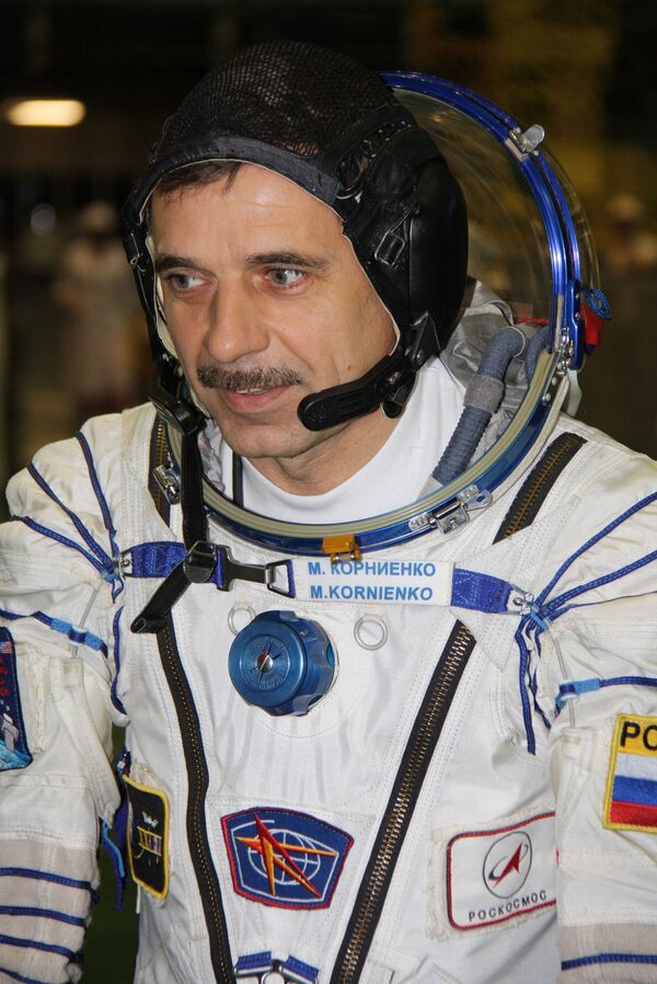 ISS: les Russes regagnent la station après 6h30 dans l'espace - Sputnik Afrique