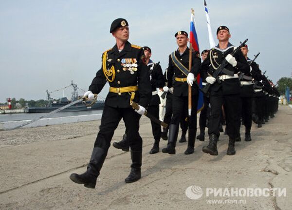 De Vladivostok à Saint-Pétersbourg, la marine russe en fête - Sputnik Afrique