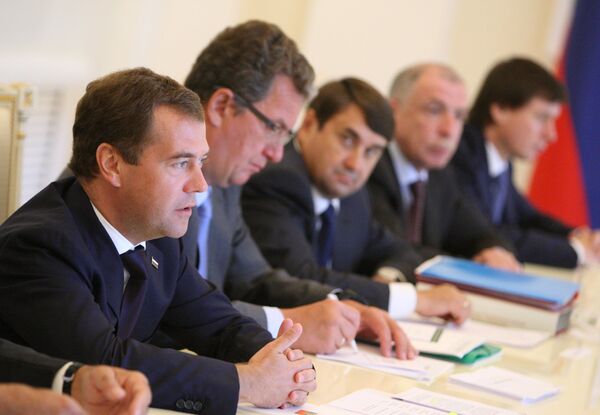 Caucase: Medvedev promet d'œuvrer pour la stabilité - Sputnik Afrique