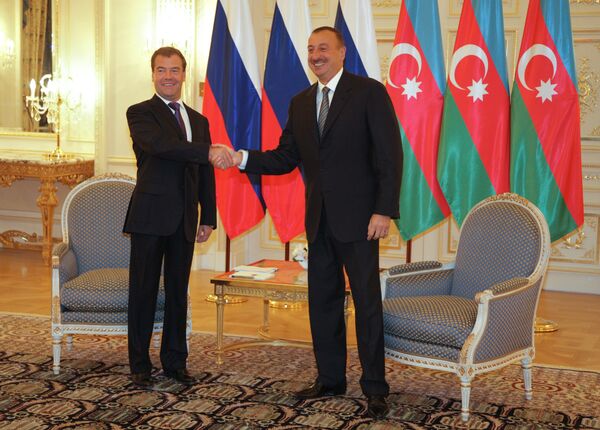 Dmitri Medvedev et Ilham Aliev - Sputnik Afrique