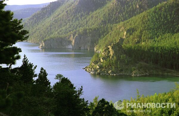 Lac Baïkal, le plus profond et le plus pur sur la Terre - Sputnik Afrique