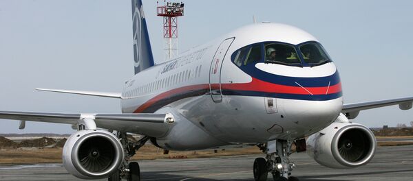 Самолет Сухой Суперджет-100 Самолет Сухой Суперджет-100 - Sputnik Afrique