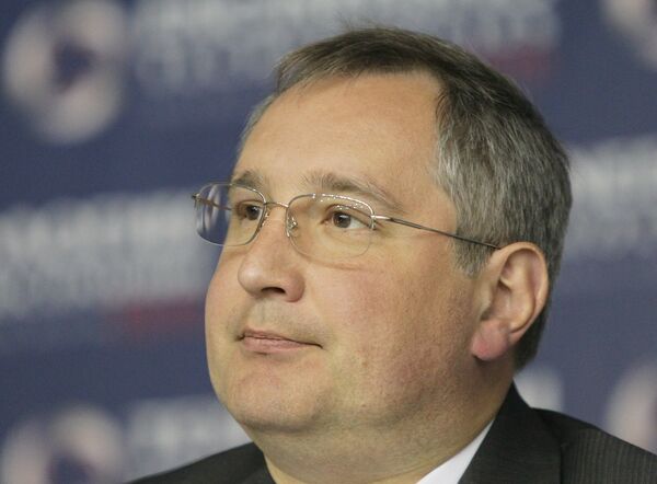 Le représentant permanent de la Russie auprès de l'OTAN Dmitri Rogozine - Sputnik Afrique