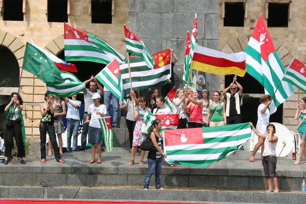 Russie-Abkhazie-OssétieSud: les accords sur l'abolition des visas soumis au parlement - Sputnik Afrique