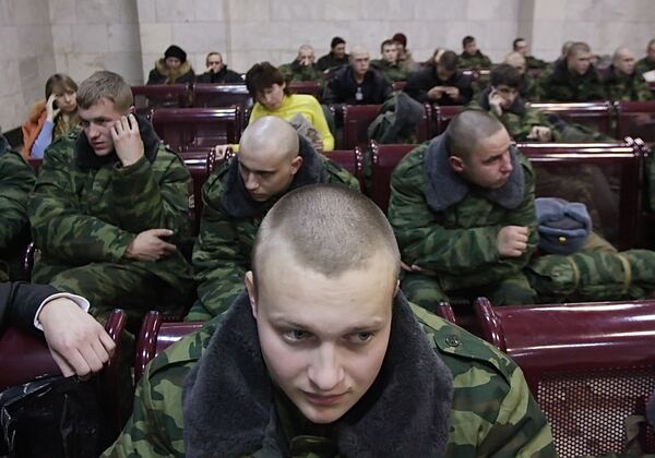 L'armée russe capable de rappeler à l'ordre n'importe quelle force (Medvedev) - Sputnik Afrique