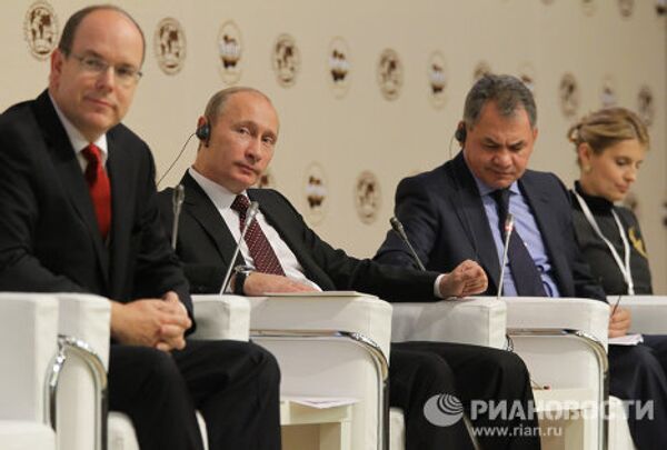Vladimir Poutine au forum ‘’ Arctique, territoire de dialogue ‘’ - Sputnik Afrique