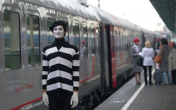 Le train Moscou-Nice arrive sur la Côte d'Azur pour la première fois depuis 1914 Le train Moscou-Nice arrive sur la Côte d'Azur pour la première fois depuis 1914 - Sputnik Afrique