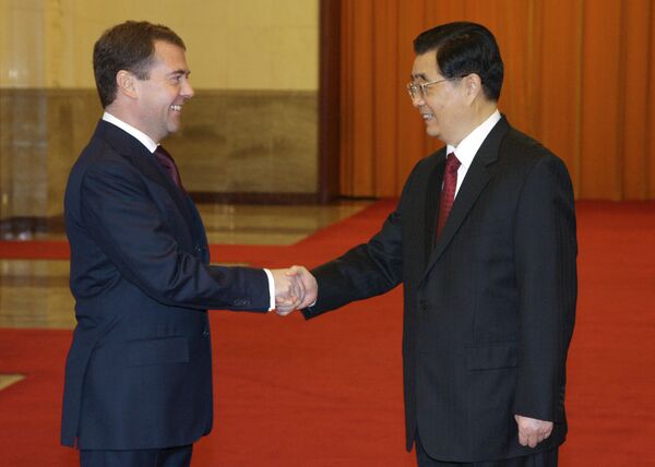 Dmitri Medvedev  a rencontré le leader chinois Hu Jintao - Sputnik Afrique