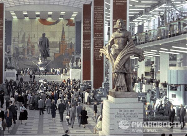 Les stands russes à l'EXPO : ‘’records‘’ soviétiques et succès sans précédent - Sputnik Afrique