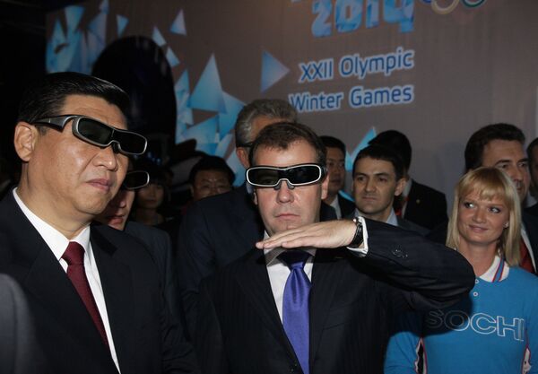 Xi Jinping, Dmitri Medvedev et Svetlana Khorkina - Sputnik Afrique