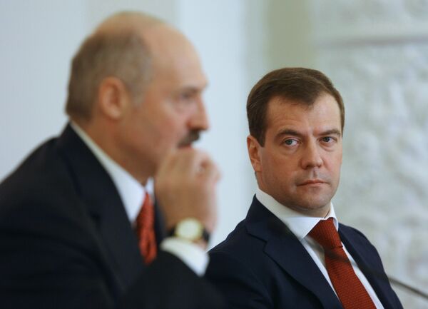 Alexandre Loukachenko et Dmitri Medvedev  - Sputnik Afrique