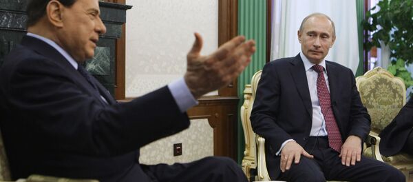 Silvio Berlusconi et Vladimir Poutine - Sputnik Afrique