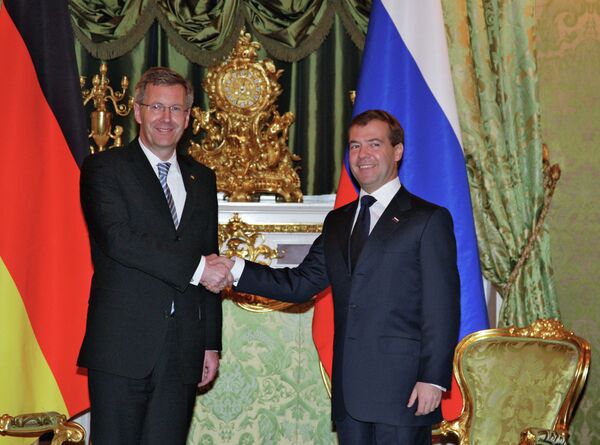 Le président allemand Christian Wulff, en visite d'Etat en Russie, et le président russe Dmitri Medvedev - Sputnik Afrique
