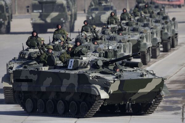 La reforme de l'armée russe qui doit être finalisée avant 2020 se déroulera en trois étapes, a annoncé le ministre russe de la Défense Anatoli Serdioukov. - Sputnik Afrique