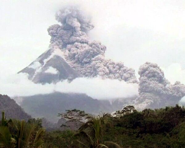 Eruption du volcan Merapi en Indonésie - Sputnik Afrique