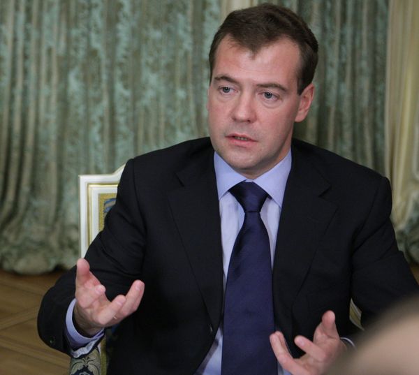 Le président russe Dmitri Medvedev Le président russe Dmitri Medvedev - Sputnik Afrique