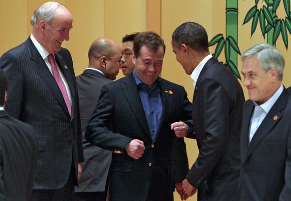 Le président russe Dmitri Medvedev  lors d'une rencontre avec son homologue américain Barack Obama. - Sputnik Afrique