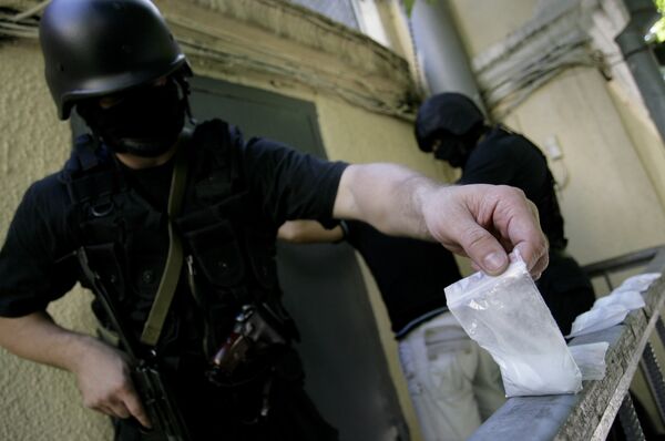 Drogue: plus de 22 kg de cocaïne saisis à Paris - Sputnik Afrique