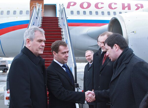 Le président russe Dmitri Medvedev est arrivé à Varsovie - Sputnik Afrique