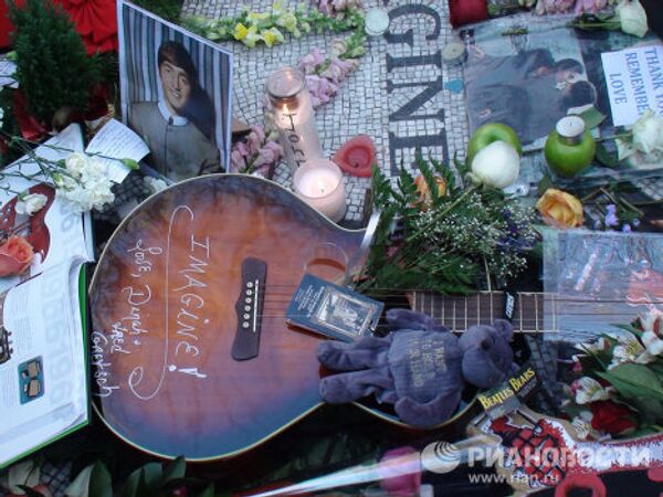 Strawberry Fields 30 ans après l’assassinat de John Lennon - Sputnik Afrique